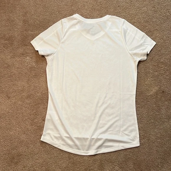 NWT Men's NikeCourt Dri-FIT Rafa Challenger Tennis Top, White, M DD8547 100 - Picture 2 of 8